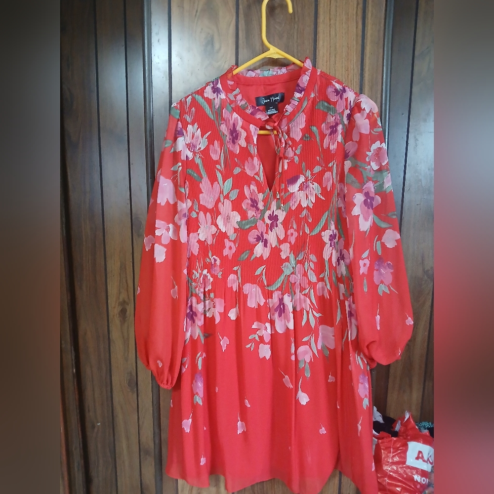 Jessica Howard Flower Red Dress with Keyhole Neckline